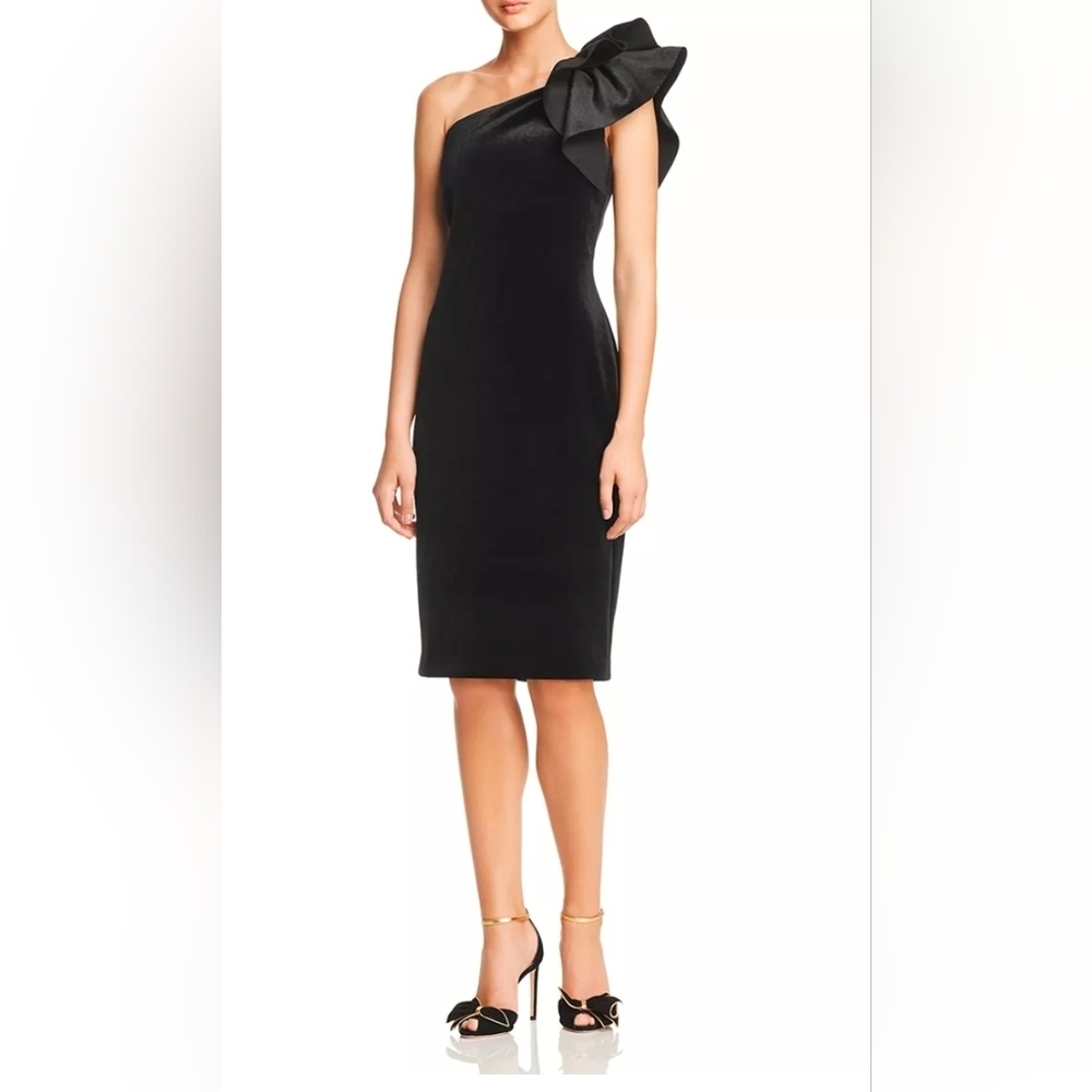 Eliza JOne-Shoulder Velvet Dress